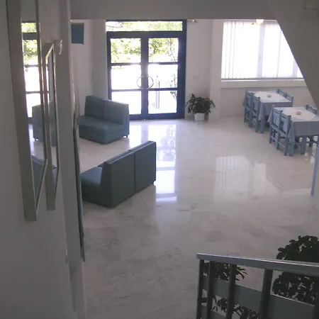Hotel Danae 2*