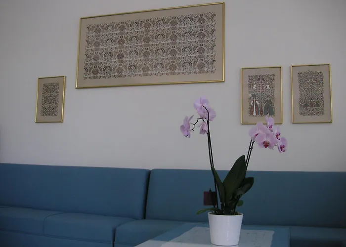 Danae Hotel